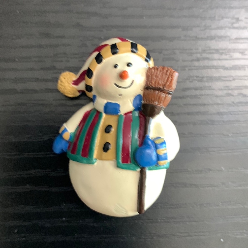 Snowman Pin